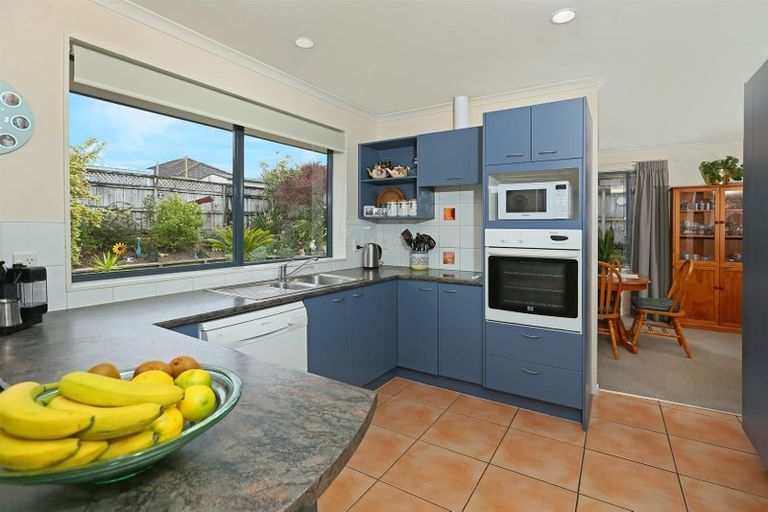 Photo of property in 30 Basra Drive, Henderson, Auckland, 0612
