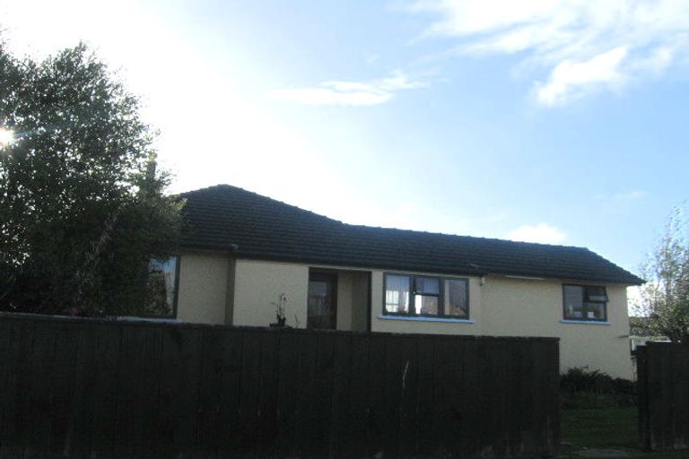 Photo of property in 3 Montrose Place, Takaro, Palmerston North, 4412