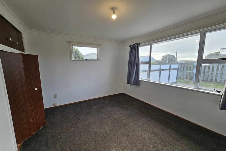 Photo of property in 18 Ashton Terrace, Castlecliff, Whanganui, 4501