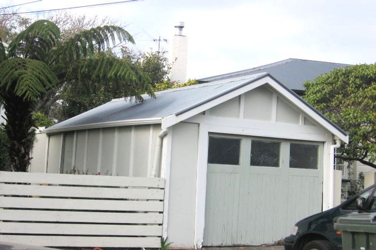 Photo of property in 20 Hautana Square, Woburn, Lower Hutt, 5010