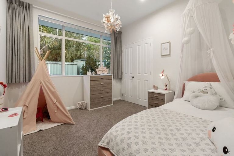 Photo of property in 48 Greenhithe Road, Greenhithe, Auckland, 0632