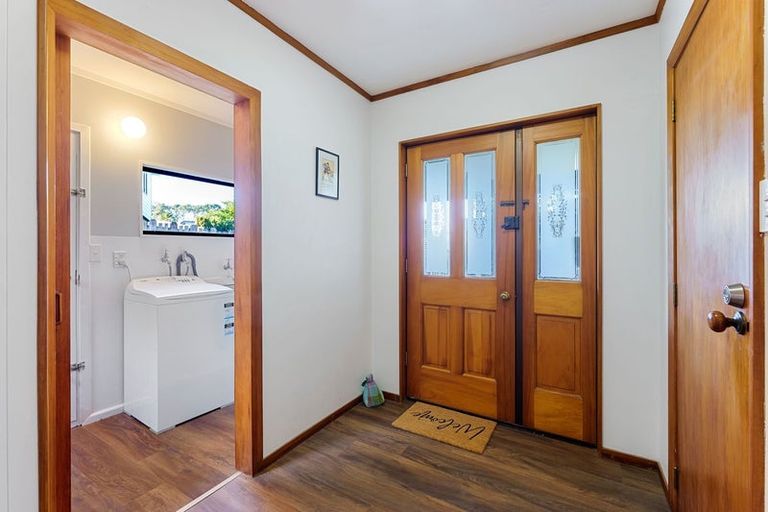 Photo of property in 137 Weggery Drive, Waikanae Beach, Waikanae, 5036