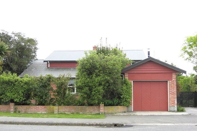 Photo of property in 130 Blackett Street, Rangiora, 7400
