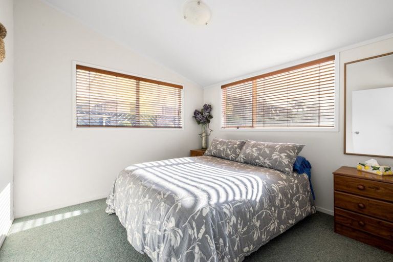 Photo of property in 185 Marine Parade, Mount Maunganui, 3116