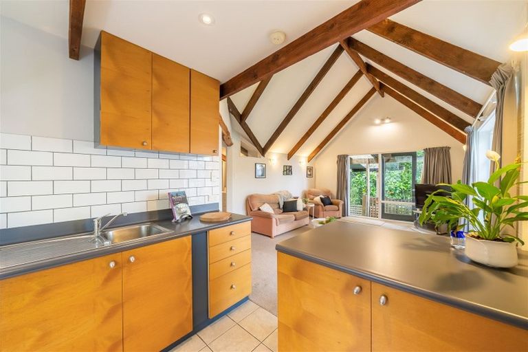 Photo of property in 30c Chatsworth Road, Silverstream, Upper Hutt, 5019