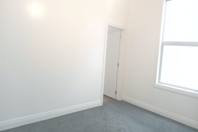 Photo of property in 12 Caroline Street, Mount Victoria, Wellington, 6011