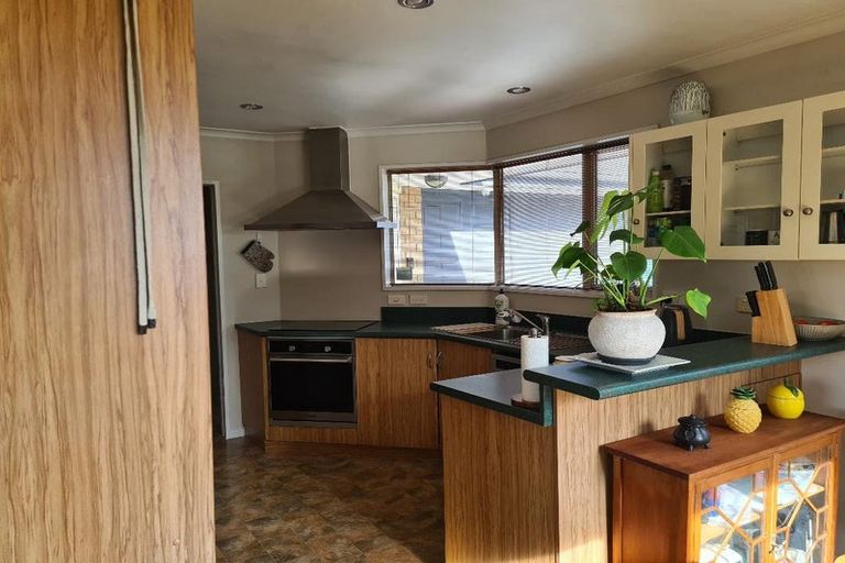 Photo of property in 6 Dinton Street, Russley, Christchurch, 8042