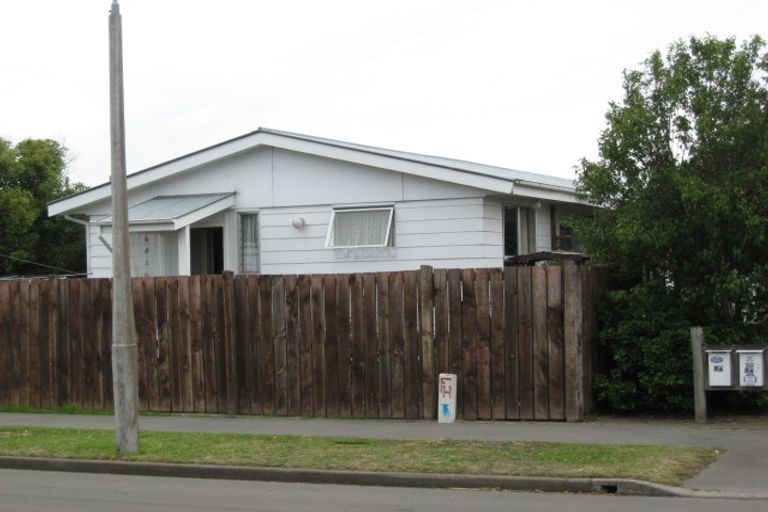 Photo of property in 2/8 Taranui Place, Bromley, Christchurch, 8062