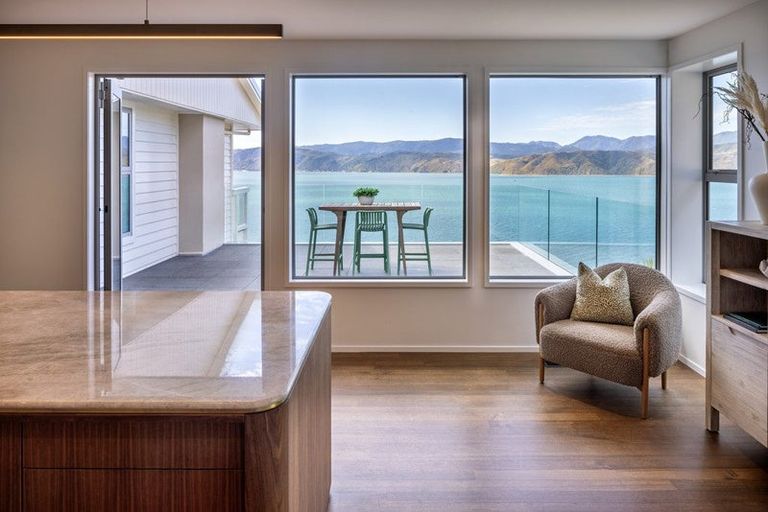 Photo of property in 128 Seatoun Heights Road, Seatoun, Wellington, 6022