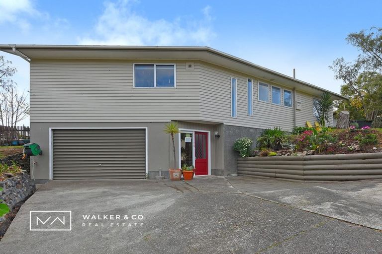Photo of property in 7 Radiata Grove, Brown Owl, Upper Hutt, 5018