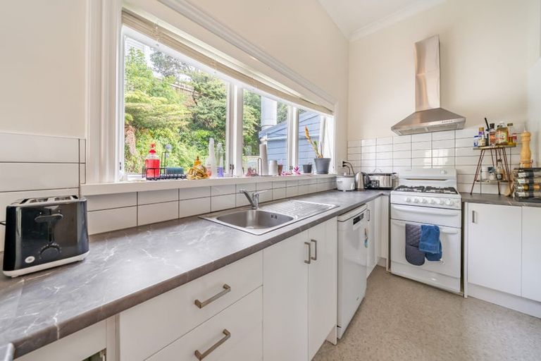 Photo of property in 330 Tinakori Road, Thorndon, Wellington, 6011