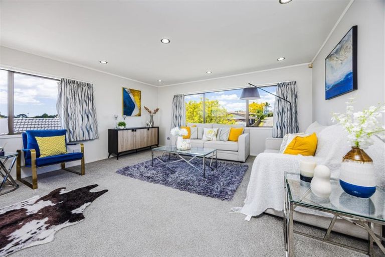 Photo of property in 6 Majesty Place, Half Moon Bay, Auckland, 2012