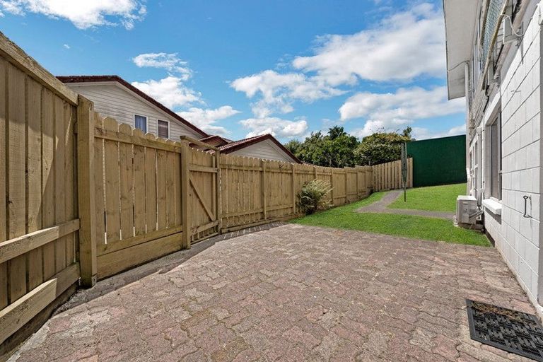 Photo of property in 1/261 Don Buck Road, Massey, Auckland, 0614