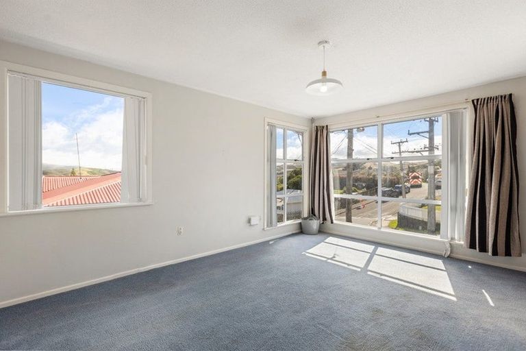 Photo of property in 96 Beazley Avenue, Paparangi, Wellington, 6037