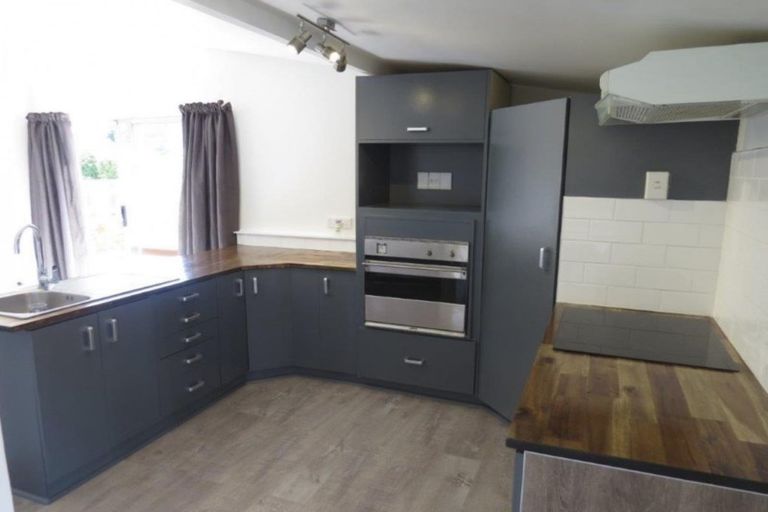 Photo of property in 1 Sedcole Street, Pahiatua, 4910