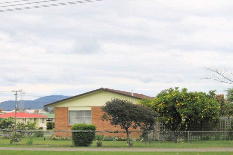 Photo of property in 1b Euan Street, Mangakakahi, Rotorua, 3015