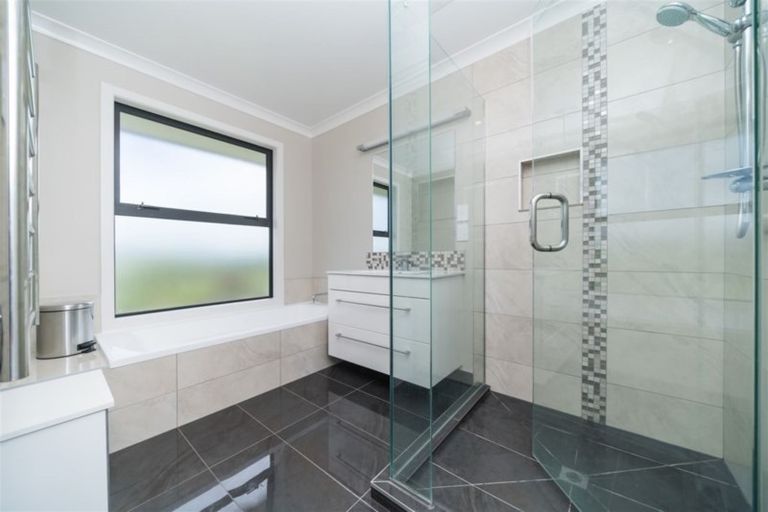 Photo of property in 34 Rodeo Drive, Kelvin Grove, Palmerston North, 4414