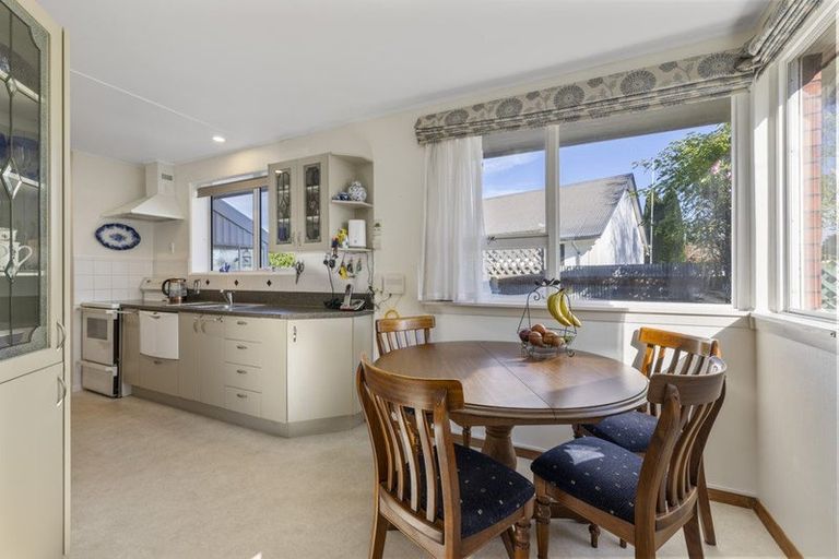 Photo of property in 5 Leacroft Street, Bishopdale, Christchurch, 8053