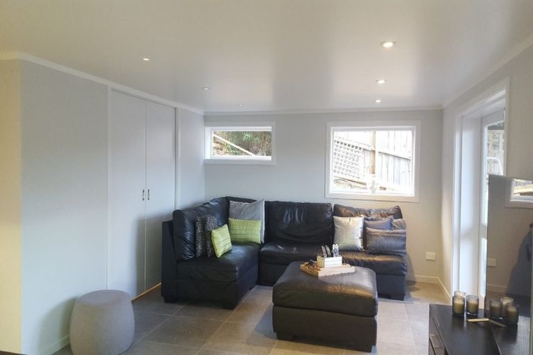 Photo of property in 66a Uxbridge Road, Mellons Bay, Auckland, 2014