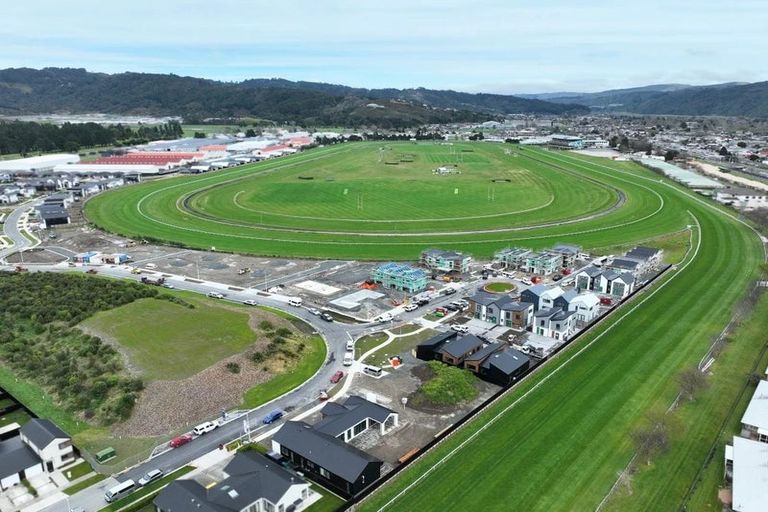 Photo of property in 6 Kumai Lane, Wallaceville, 5018