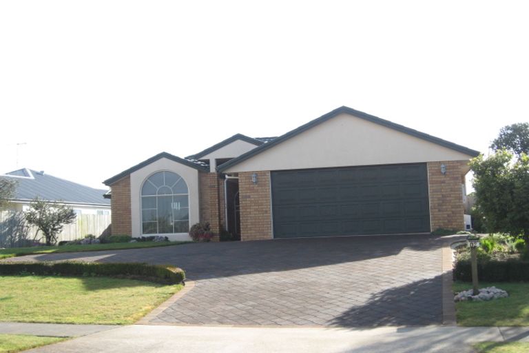 Photo of property in 16 Callum Brae Drive, Rototuna, Hamilton, 3210