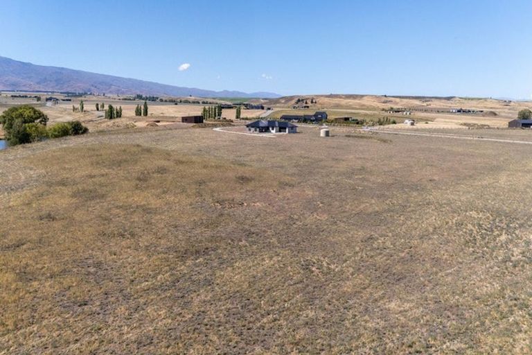 Photo of property in 21 Thyme Fields Road, Springvale, 9393