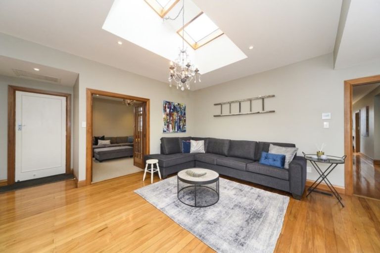 Photo of property in 73 Rangitane Street, Palmerston North, 4414