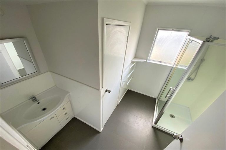 Photo of property in 6 Chisholm Place, Mangere East, Auckland, 2024