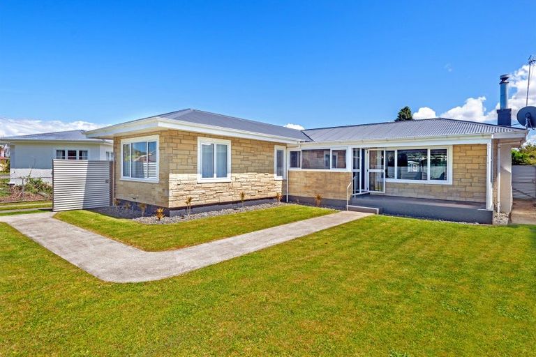 Photo of property in 5 Tolerton Avenue, Elgin, Gisborne, 4010