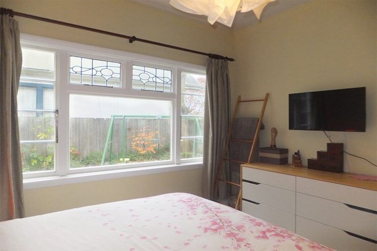 Photo of property in 60 Oxley Avenue, St Albans, Christchurch, 8014