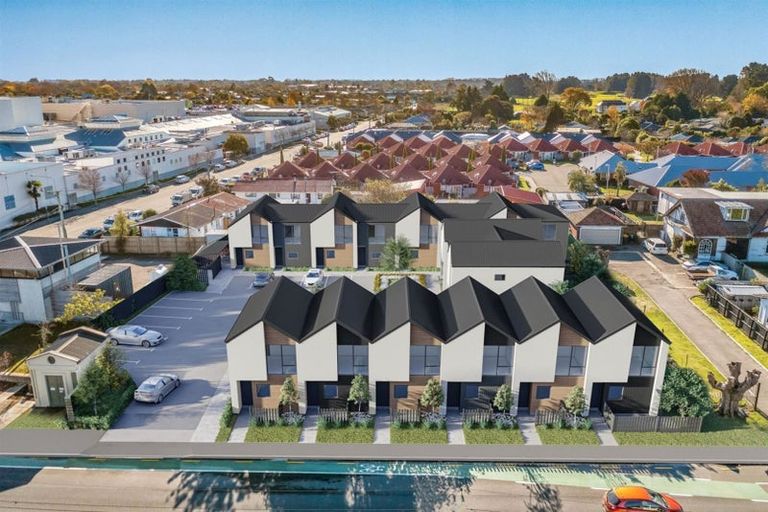 Photo of property in 10/27 New Brighton Road, Shirley, Christchurch, 8061