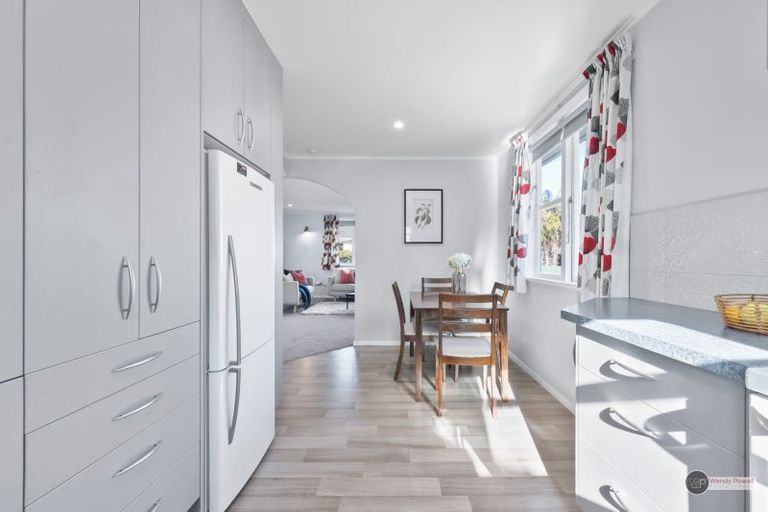 Photo of property in 72 Black Beech Street, Birchville, Upper Hutt, 5018