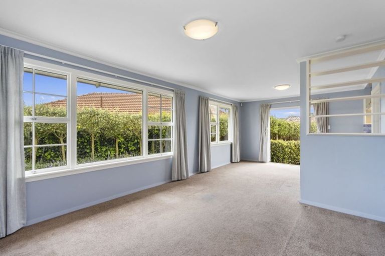 Photo of property in 85 Farquhars Road, Redwood, Christchurch, 8051
