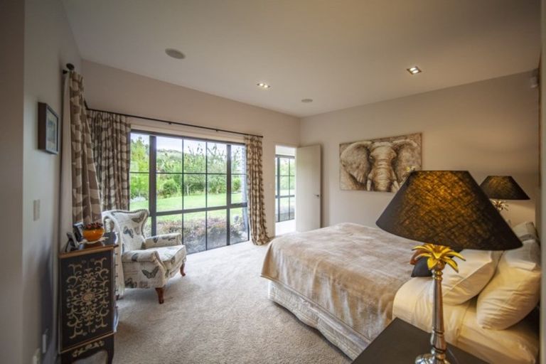 Photo of property in 80 Kent Terrace, Taradale, Napier, 4112