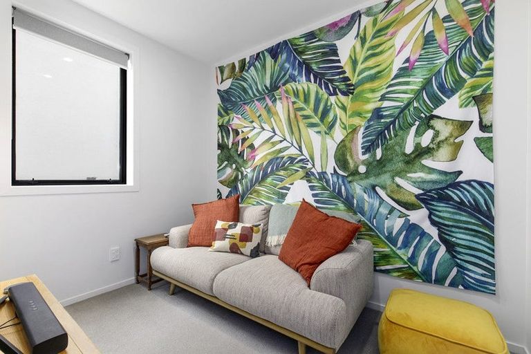 Photo of property in 13 Te Ara O Paetutu, Petone, Lower Hutt, 5012