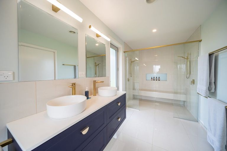 Photo of property in 61 Orbell Crescent, Te Anau, 9679