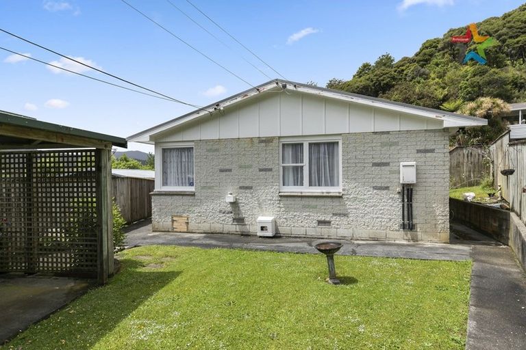Photo of property in 1/15 Puriri, Wainuiomata, Lower Hutt, 5014