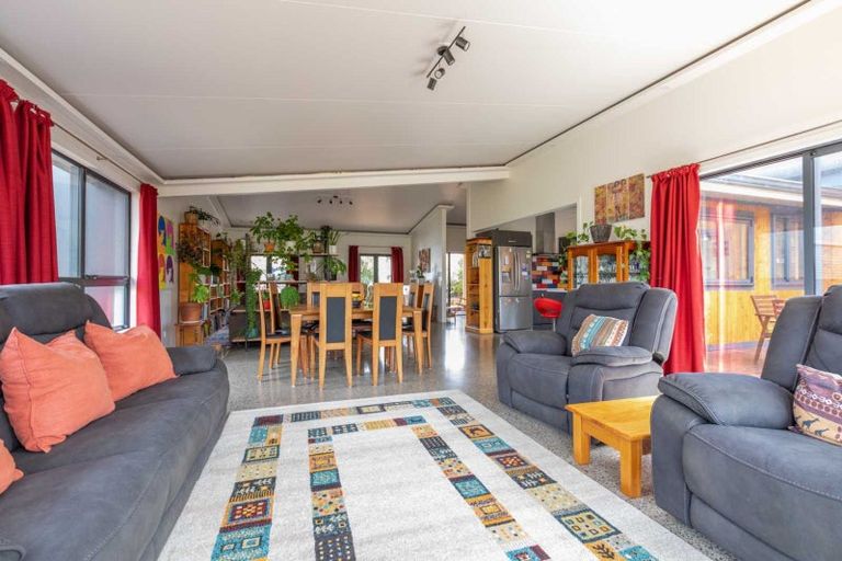 Photo of property in 17 Angus Way, Nikau Valley, Paraparaumu, 5032