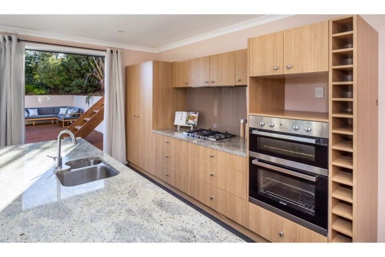 Photo of property in 36 Rockview Place, Mount Pleasant, Christchurch, 8081