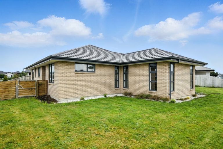 Photo of property in 2 Bethany Road, Rolleston, 7614