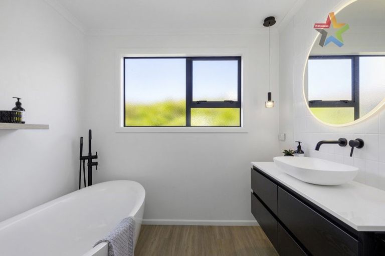 Photo of property in 139 Epuni Street, Epuni, Lower Hutt, 5011