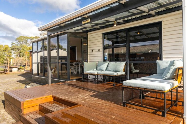 Photo of property in 19 Takiroa Street, Urenui, 4375