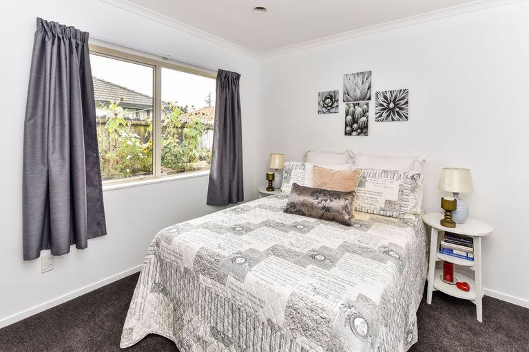 Photo of property in 31 Carisbrook Crescent, Papakura, 2110