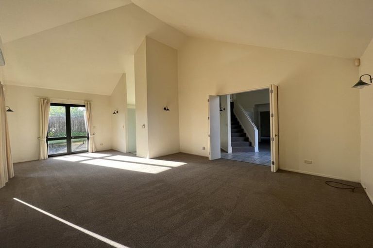 Photo of property in 6 Lucas Way, Albany, Auckland, 0632