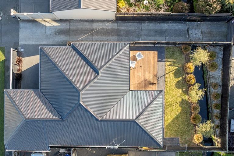 Photo of property in 257a Edgeware Road, Edgeware, Christchurch, 8013