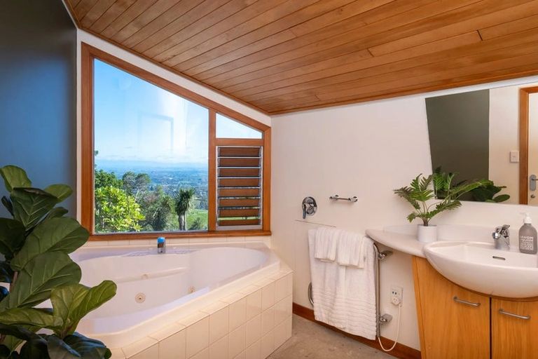 Photo of property in 378 Durham Drive, Havelock North, 4130