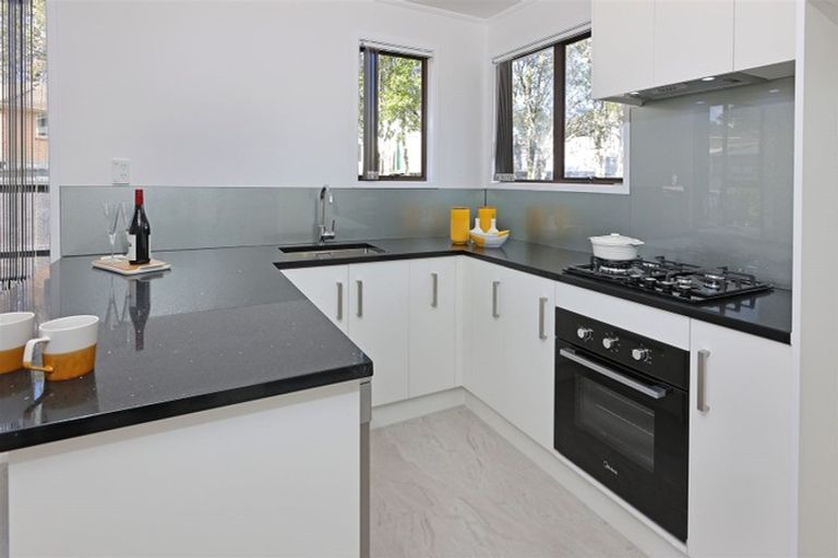 Photo of property in 93 Brunner Road, Glen Eden, Auckland, 0602