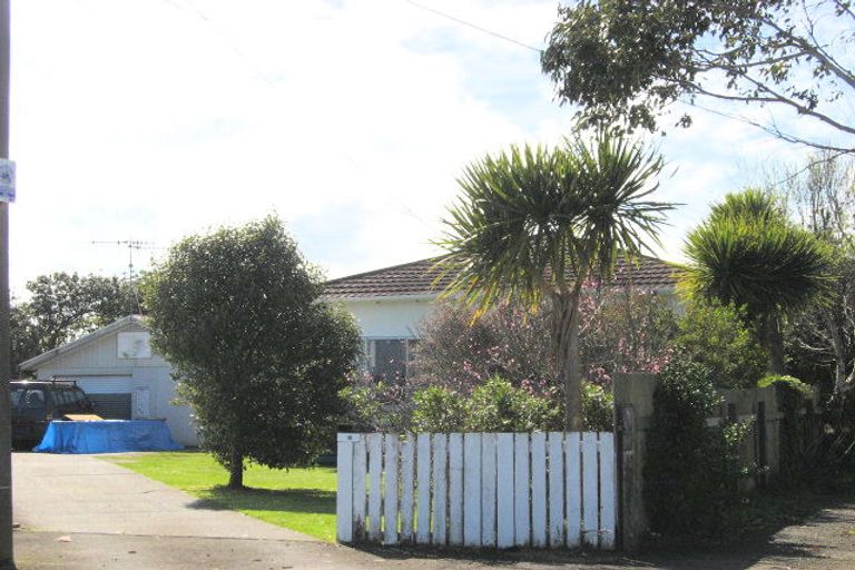Photo of property in 10 Bennett Street, Gonville, Whanganui, 4501