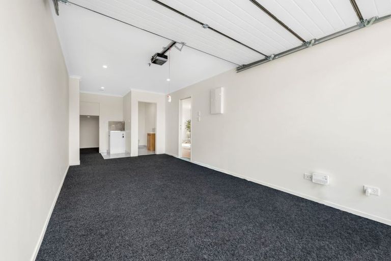 Photo of property in 658a Te Atatu Road, Te Atatu Peninsula, Auckland, 0610