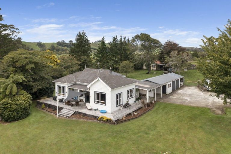 Photo of property in 863 Mountain Road, Waiongana, Inglewood, 4389